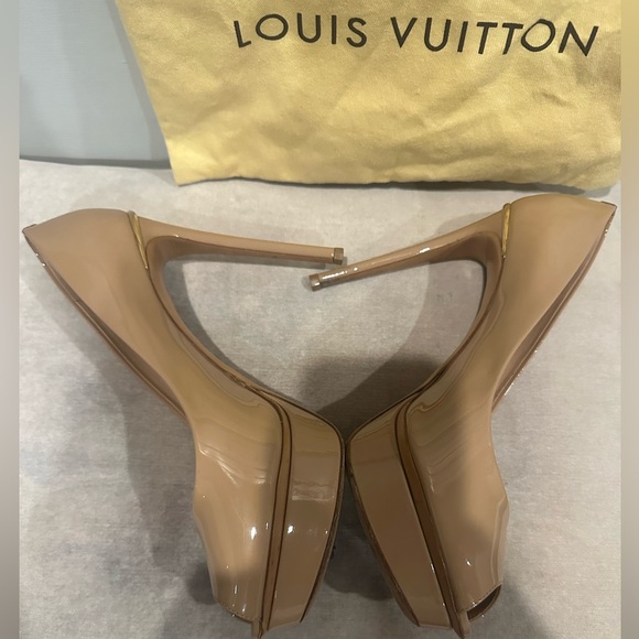 Louis Vuitton shoes - Picture 8 of 11